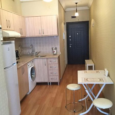 Nina'S Apartment On Gorgasali バトゥーミ エクステリア 写真